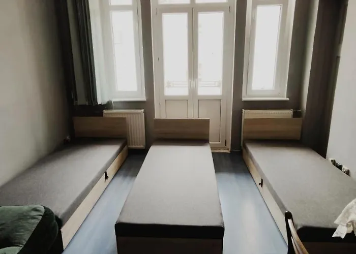 Kwatera prywatna Tanie Spanie Przy Park - Zameldowanie Bezobsługowe - *